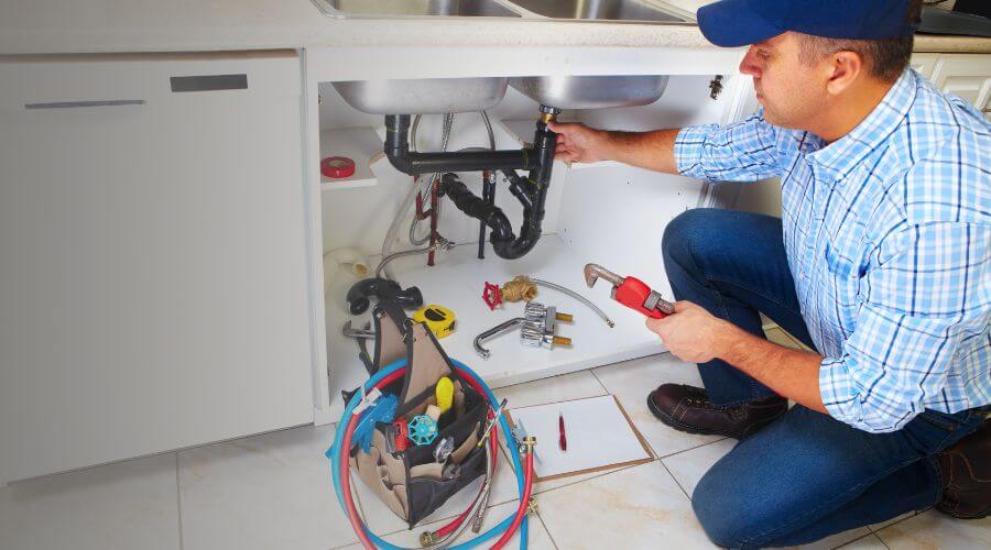 Expert burst pipe repair services in Colcord, OK